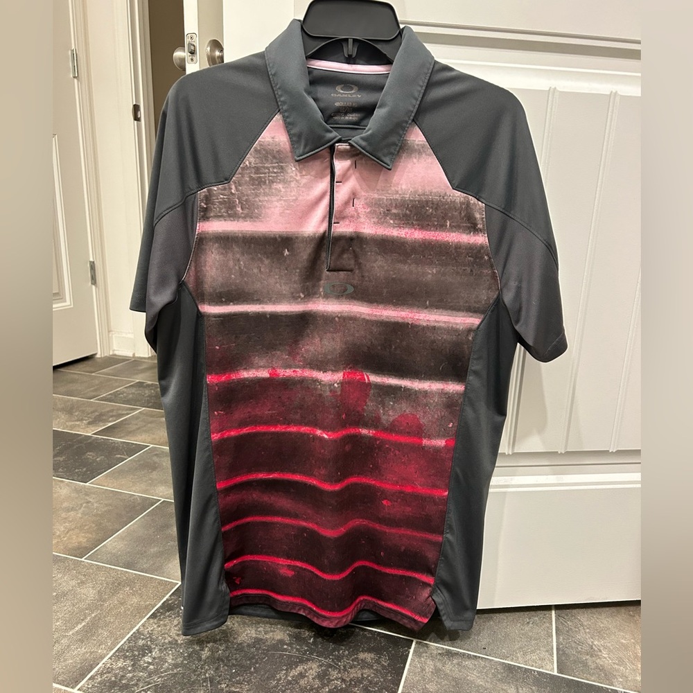 Oakley button up Performance wear! Size Medium!